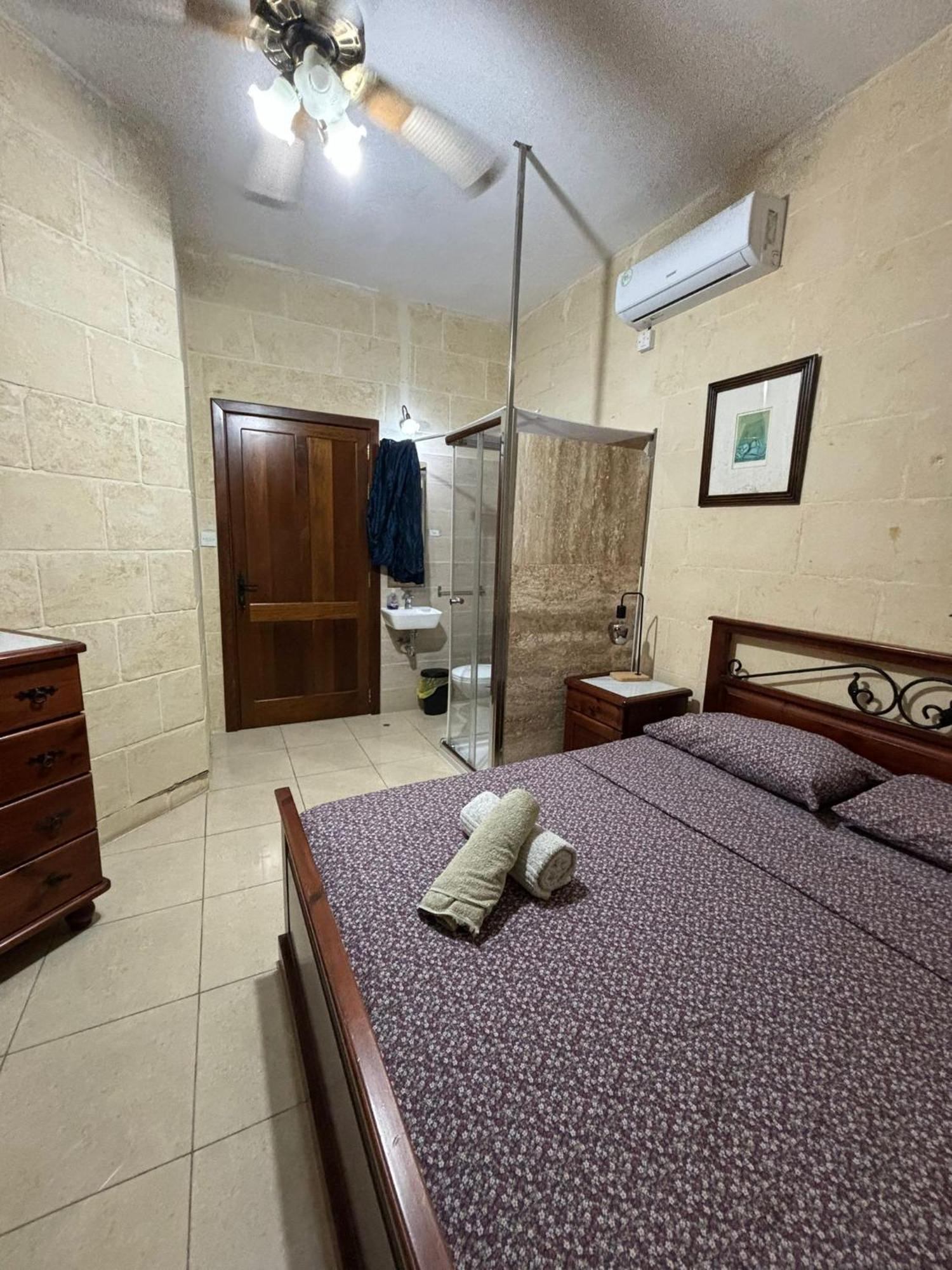 Bed and Breakfast Tranquil Escape In Gozo Shared Pool & Morning Meal Ghajn il-Kbira  Exterior foto